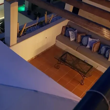 3 Bedroom Duplex Penthouse With Stunning Rooftop Solarium And See Views Apartment