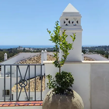 Apartment 3 Bedroom Duplex Penthouse With Stunning Rooftop Solarium And See Views Marbella